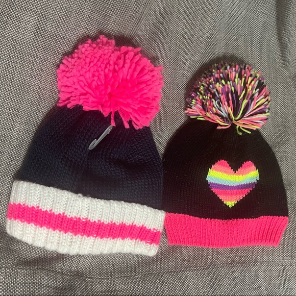 🟣🟣Little Girl Fall/Winter Bundle 2 Beanies with Pom - Picture 3 of 8